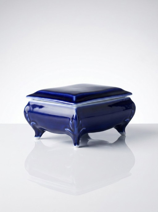 Klein vintage sieradendoosje van Limoges blauw porselein