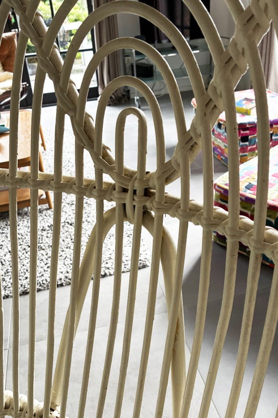 Rotan stoel, wit gespoten met hoge rug waarschijnlijk Rohe' – Rohé Noordwolde, Fauteuils, Rattan (photo 3 of 5)