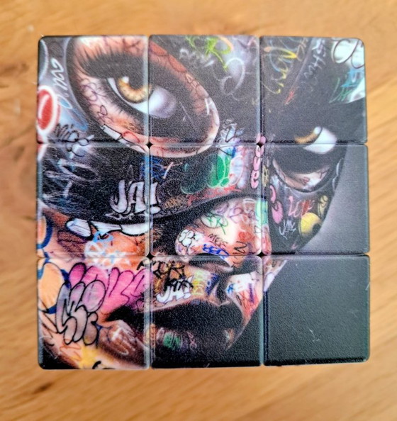 Onemizer - Rubik's Cub - Objet design d'artiste – Sculptures (photo 9 of 19)