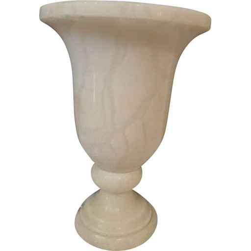 Vintage Art deco lamp in alabaster