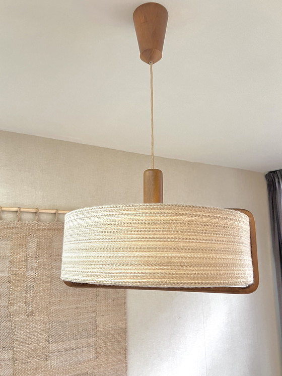 Image 1 of Hermosa lámpara colgante de teca ajustable de diseño escandinavo