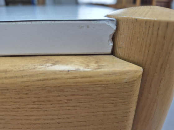 Image 1 of Tavolo di design scandinavo, in rovere con piano in formica.