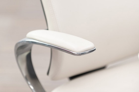 Image 1 of Dauphin In Touch 5410 Executive chair