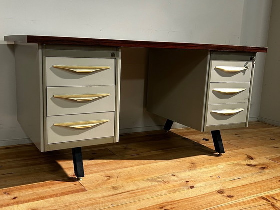 Industrial mid-century vintage desk – Metal, Wood (photo 11 of 19)