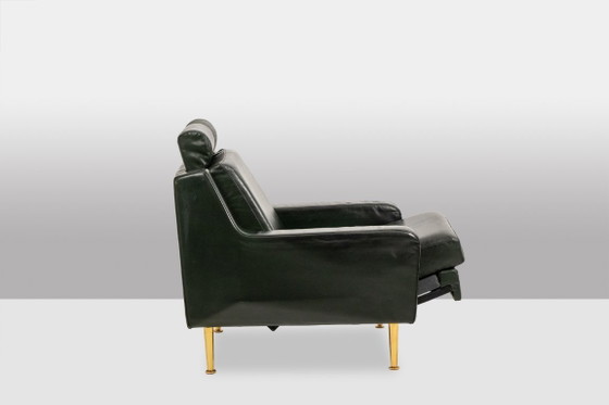 Image 1 of Airborne. Een paar groene leren fauteuils. Jaren 50.