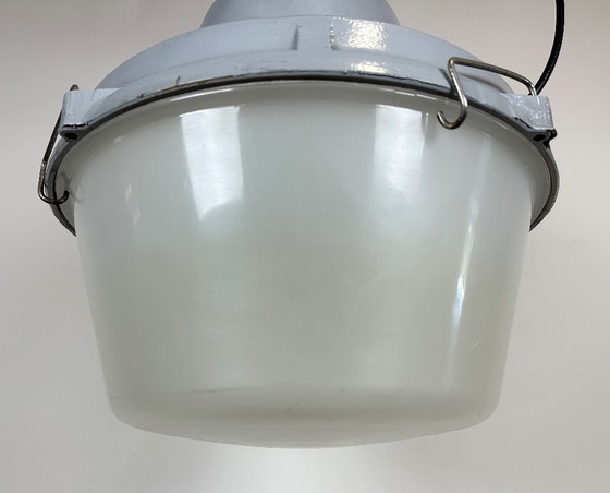 Image 1 of Lampada a sospensione industriale in alluminio pressofuso grigio, anni '80