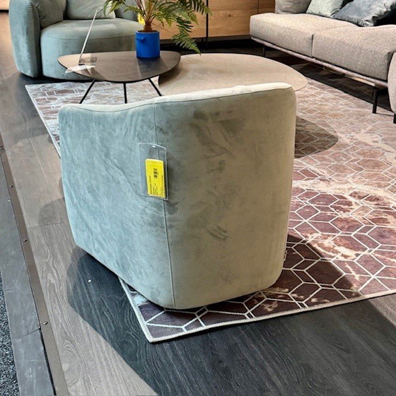 Image 1 of Poltrona Olta Lennox