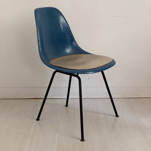 Silla DSX de Charles y Ray Eames, edición Herman Miller
