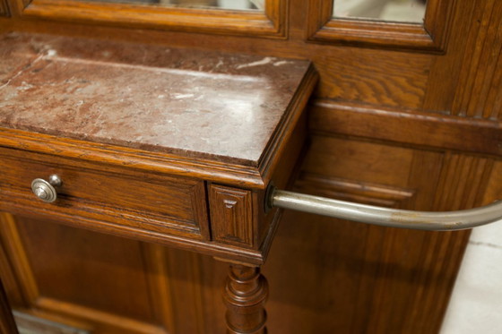 Image 1 of Vestiaire Napoléon III en noyer fin 19e, 3 miroirs, marbre