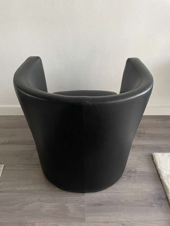 Fauteuils club vintage noirs 2 pièces – Plastique (photo 3 of 5)