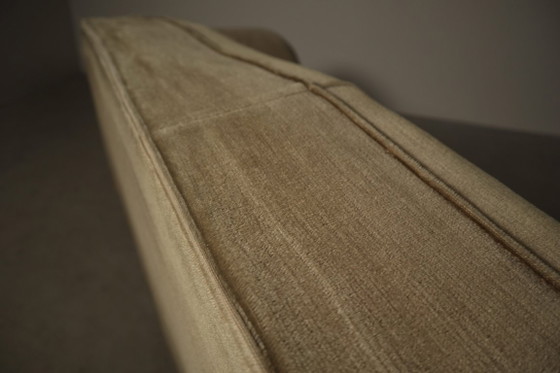 Image 1 of Divano a tre posti in stile Art Déco, rivestito in velluto originale, Belgio, circa 1930.
