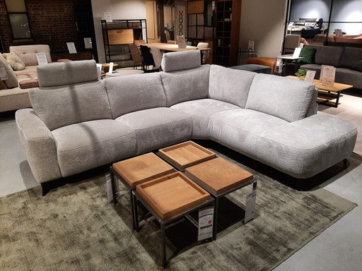 Carini - electrically adjustable *