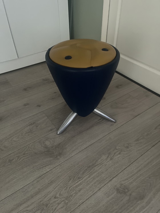 Image 1 of Leolux hocker