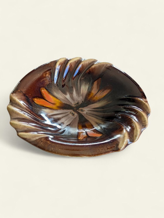 Image 1 of Vintage fruitschaal van Dümler&Breiden met bijpassend vaasje | 70s keramiek in bruin-oranje-beige