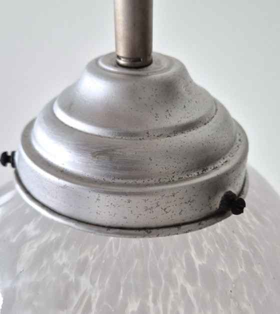 Image 1 of Französische Art-Deco-Glaskugel-Pendelleuchte – 1930er Jahre