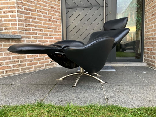 Cassina Dodo K10 TV Relax Chair by Toshiyuki Kita Multi-Move