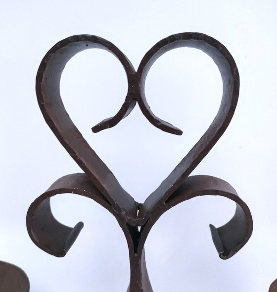 Image 1 of candeliere in ferro battuto con motivo a cuore patinato