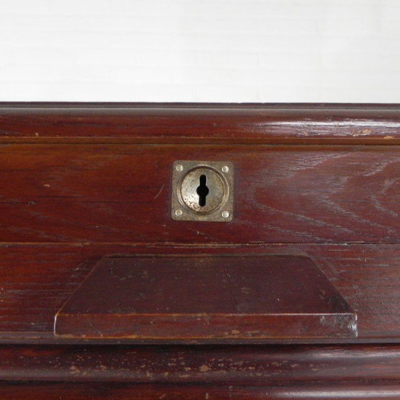 Image 1 of Eiken rolluikkast met 2 luiken, 148 cm hoog, jaren 20