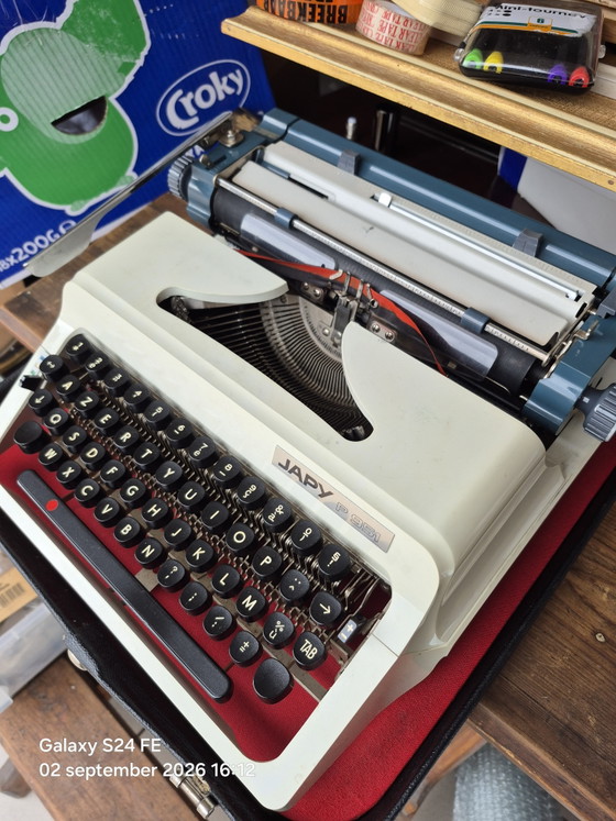 Machine Type Japy – Decorative Objects, Metal, Plastic (photo 4 of 5)