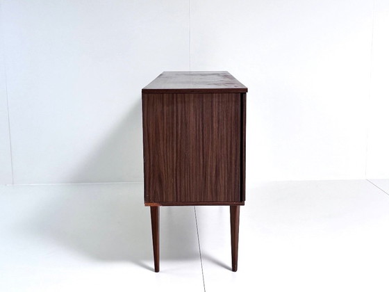 Credenza Vintage Mid-Century, Impiallacciatura Noce, anni '60, Credenze, Legno, Marrone, Mid Century Modern (foto 14 di 15)