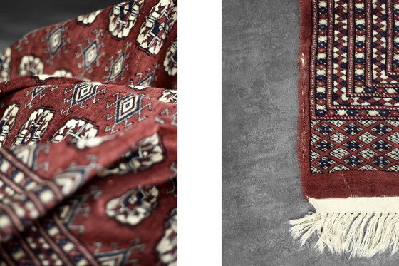 Image 1 of Roter handgewebter Orientteppich aus Bokhara, 1960er Jahre