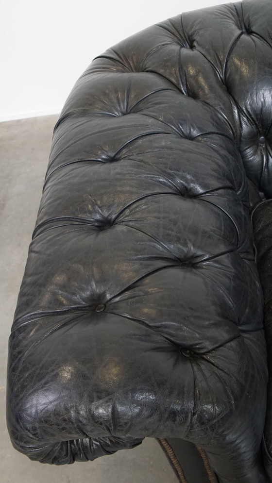 Image 1 of Black Beef Leather Chesterfield 2.5-Seater Sofa in English Style