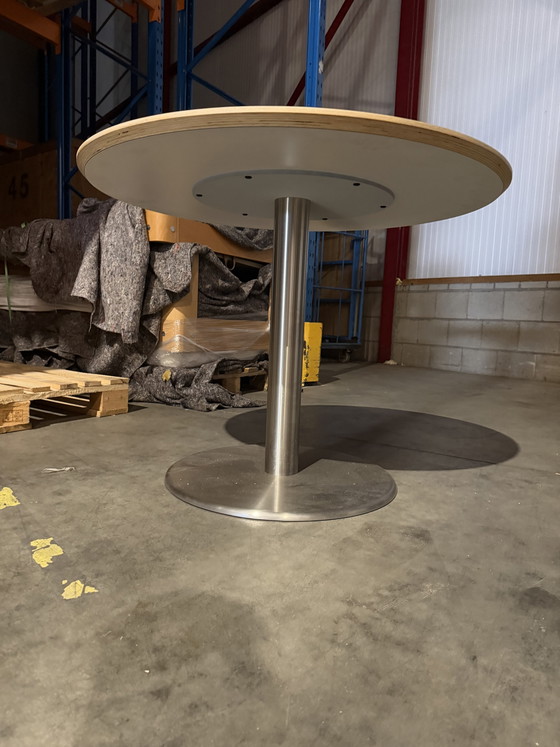 Image 1 of Artifort dining table Pierre Paulin design