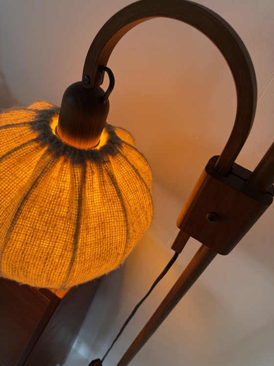 Image 1 of Lampadaire vintage en teck réglable, Domus '80