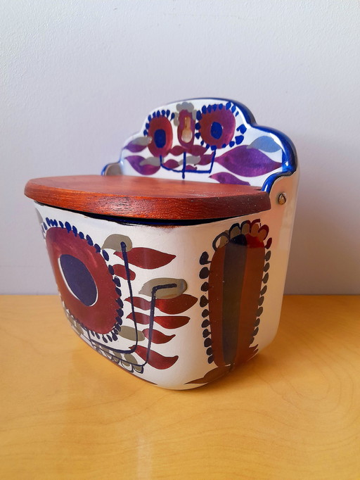 Royal Copenhagen salt box, Beth Breyen 1960