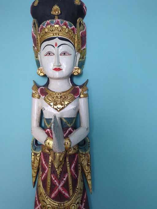 2 Wooden Balinese dolls