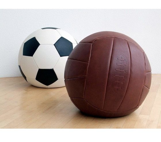 Image 1 of Playtime Foot leathet poef porta Studio Job voor Montis
