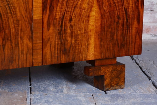 Gerestaureerd art-deco dressoir, walnoothout, glas, herleefde Poolse afwerking, Tsjechisch, jaren 1920 (photo 2 of 14)