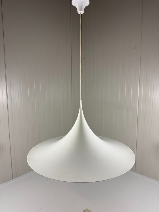 Lámpara semicolgante XXL de Fog & Morup, Dinamarca. – Fog & Mørup, Lámparas colgantes, Aluminium (photo 3 of 12)