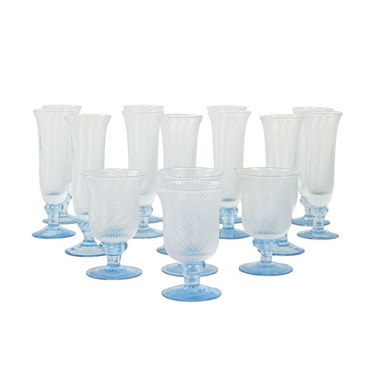 Ensemble de verres à pied, design italien, années 1970, fabrication : Italie