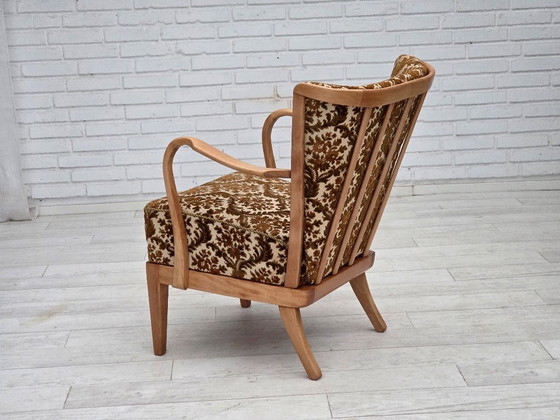Image 1 of Années 1960, design danois d'Alfred Christensen, fauteuil, modèle 177, velours d'ameublement, bois rénové.