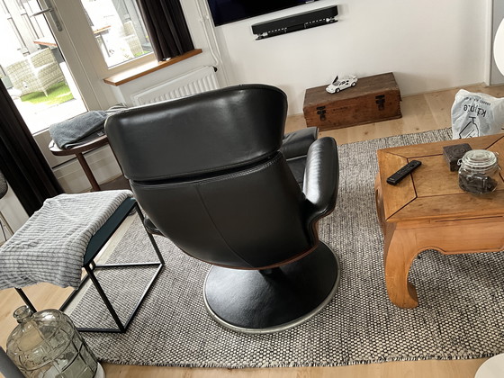 Image 1 of Fauteuil relaxant. La « pause conformiste »