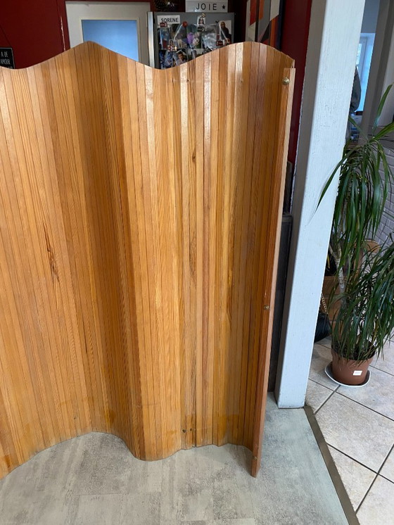 Image 1 of Vintage 1950s freestanding, foldable wooden screen in the style of Baumann.