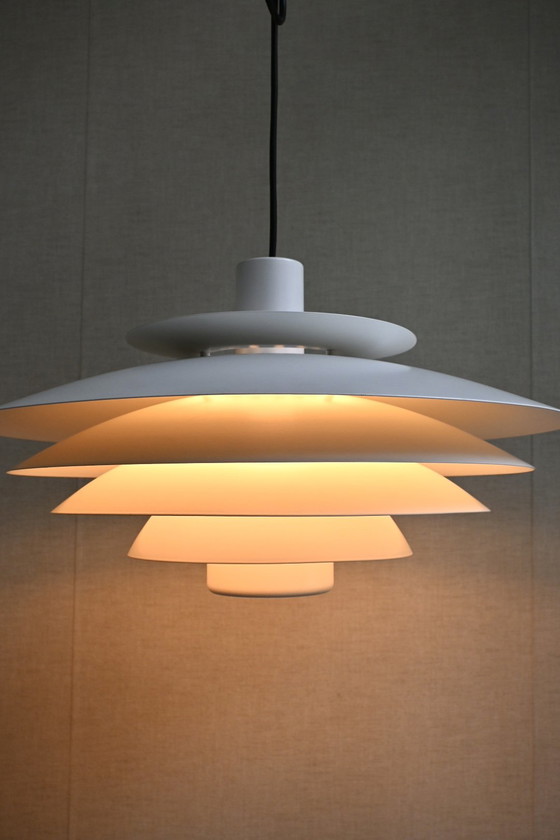Image 1 of Lampada a sospensione danese di design, anni '70, forma 45 cm di diametro.