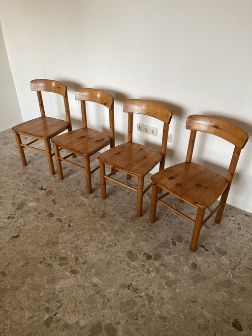 Originele Rainer Daumiller stoelen gemaakt van massief grenenhout.