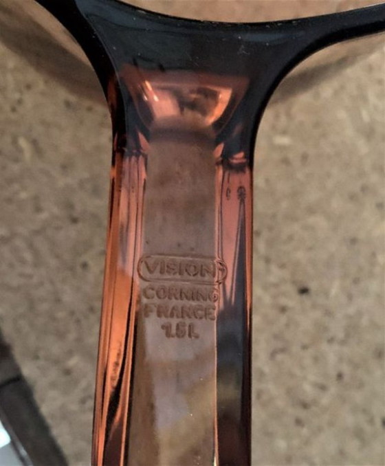 Image 1 of Steelpan van 1,5 liter met dik amberkleurig glazen deksel, Vision Corning Frankrijk