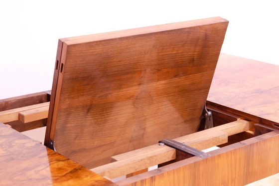 Image 1 of Table de salle à manger réglable en noyer, années 1930, Tchécoslovaquie