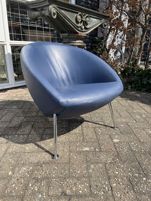 Artifort Hanna loungefauteuil, in kunstleder