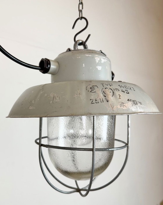 Image 1 of Suspension cage industrielle grise en aluminium avec verre dépoli, années 1970