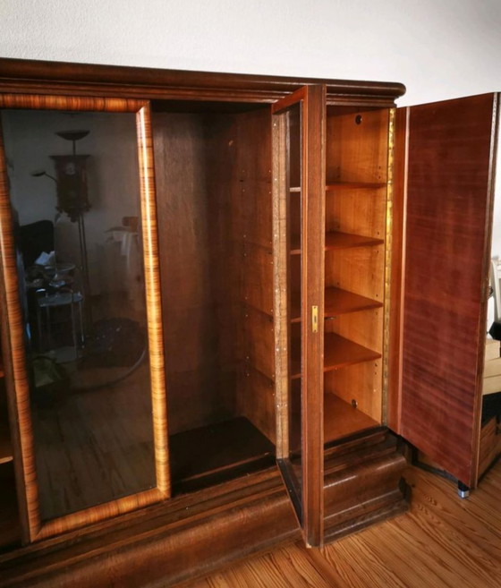 Image 1 of Beautiful Art Deco cabinet in burr veneer in perfect condition