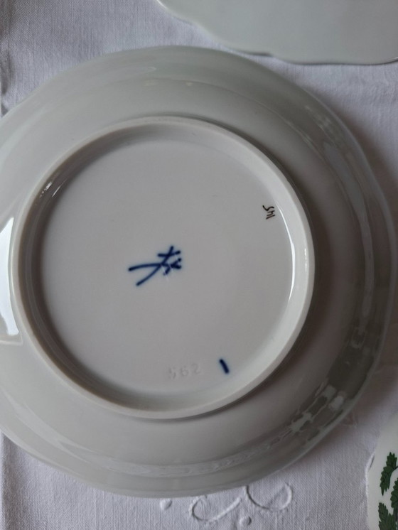 Image 1 of Meissen Porseleinen Wijnbladdecoratie, 13 stuks