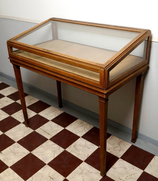 1x beautiful wood vintage display case