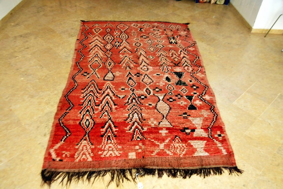 Image 1 of Abstract Red Moroccan Vintage Boujaad Rug – 290 x 166 cm