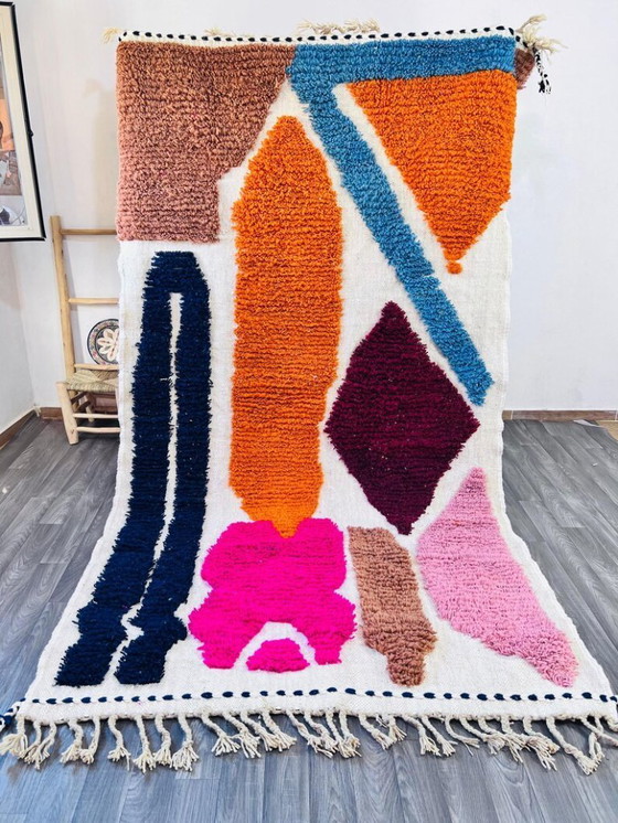 Image 1 of Handgemaakt Marokkaans wollen tapijt in kleur, 250 cm x 150 cm