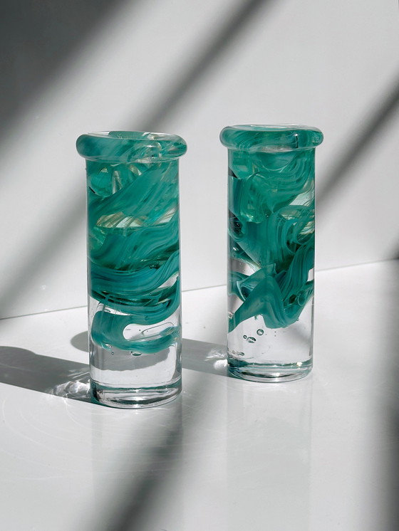 Image 1 of Kosta Boda Paire de bougeoirs Verre Atoll Turquoise Vert menthe Anna Ehrner Massive Swirl