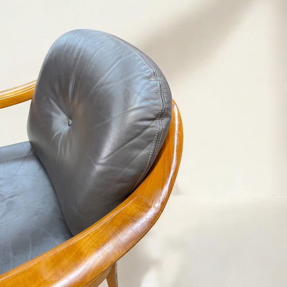 Image 1 of Wilhelm Knoll, anni '60 - Poltrona Mid-Century / sedia Senator in legno di ciliegio con rivestimento in pelle di mucca marro